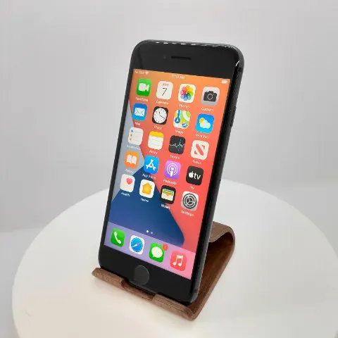 iPhone 8 256GBの画像（0）