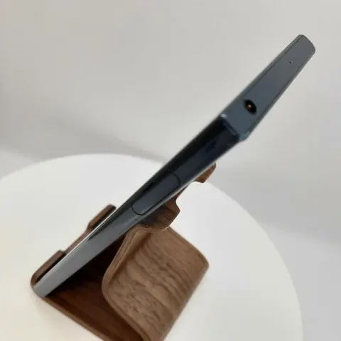 Xperia XZ Softbank 352271083249376の画像（1）