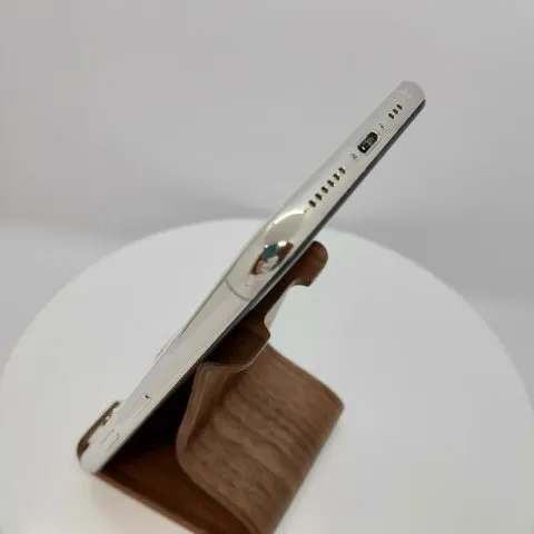 iPhone Xs 64GB 357236093404746の画像（2）