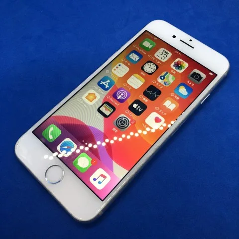 iPhone7 128GB docomo SIMロック解除済み 画面割れの画像（1）