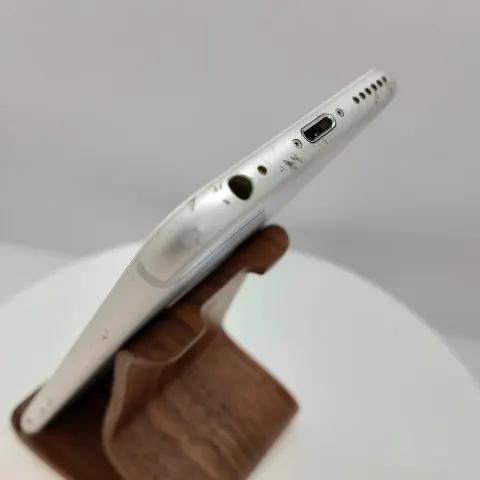 iPhone 6s 64GB Softbank 358570078228079の画像（2）