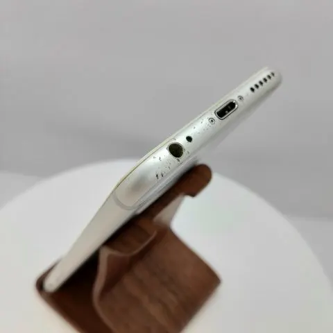 iPhone 6s 64GB 不明 355397087162013の画像（3）