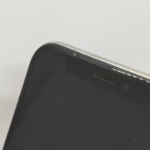 iPhone X 64GB Softbank 353021091600063の画像（1）