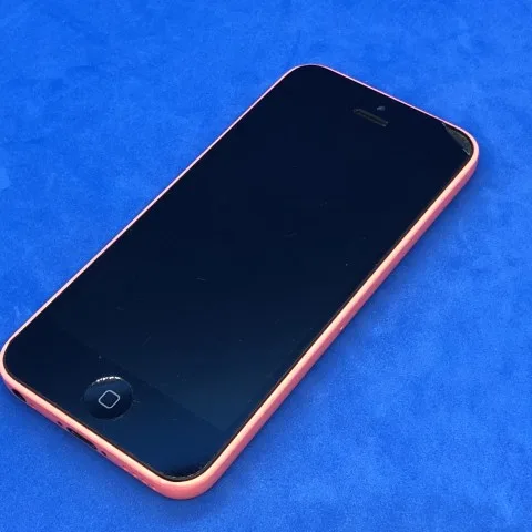 iPhone5c docomo 電源× アクティベーションロックの画像（1）