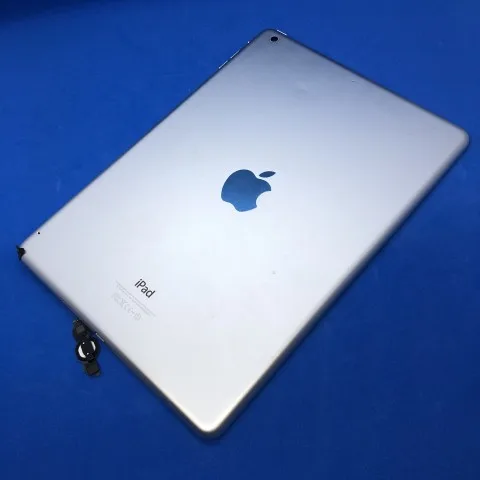 iPad Air 16GB A1474 タッチパネルなしの画像（1）