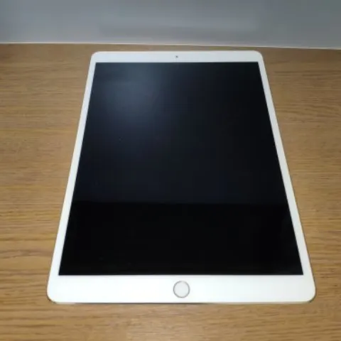iPad Pro 10.5 Gold 256GB Wi-Fi 画面表示不良の画像（0）
