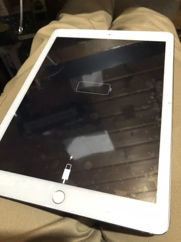 iPad Air2 液晶割れの画像（0）