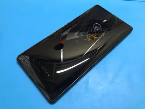 赤ロム XPERIA XZ2 SOV37の画像（1）