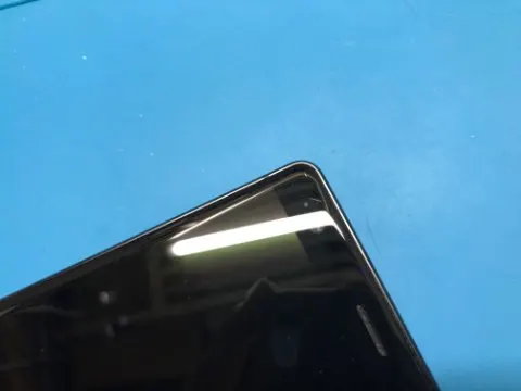 赤ロム XPERIA XZ2 SOV37の画像（3）