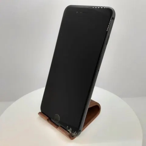 iPhone 8 Plus 256GB au 356733080365519の画像（1）
