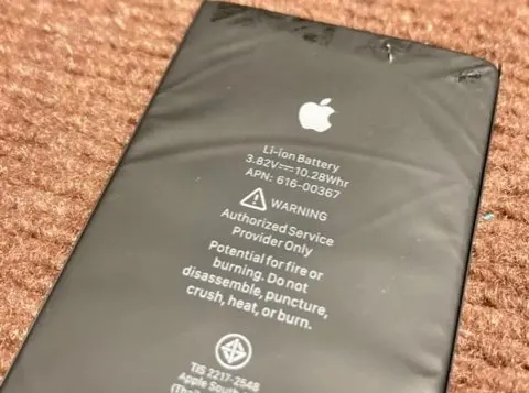【Apple純正】iPhone 8 plus (+) 交換 バッテリーの画像（1）