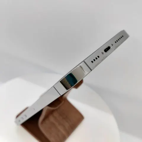iPhone 12 Pro Max 128GB SIMフリー 356719110359846の画像（3）