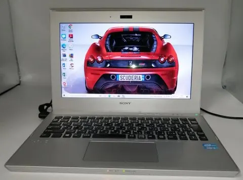 ノートパソコンソニーi5（中古）、8GBのメモリ、128GB SSD.の画像（0）