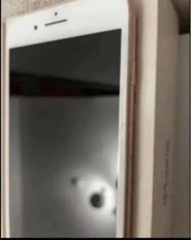SIMフリー❗️i Phone 8 plus 256GB GOLDの画像（4）