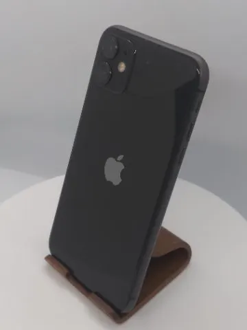 iPhone 11 64GB docomo SIMロック解除済み ワケありの画像（3）