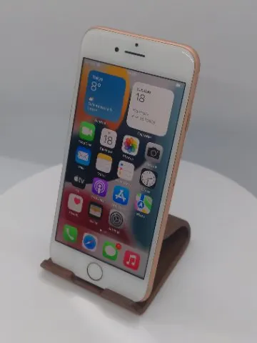 iPhone 8 64GB SIMロック解除済みの画像（1）