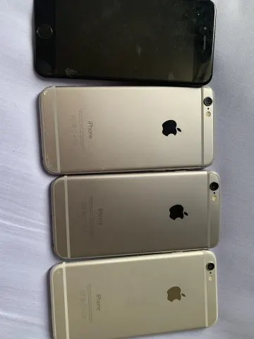 iPhone 6 softbank ジャンク。画面が無いの二台が電源正常です。の画像（0）