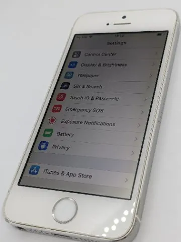 iPhone 5s 16GB docomoの画像（3）