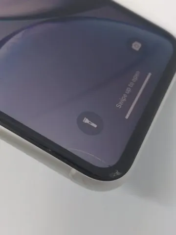 iPhone XR 128GB SIMフリーの画像（1）