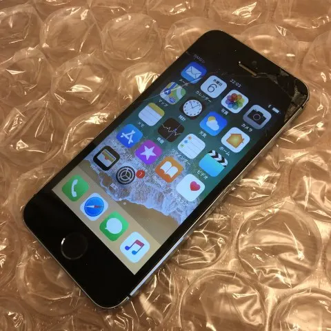 iPhone5s 32GB docomo 画面割れの画像（0）