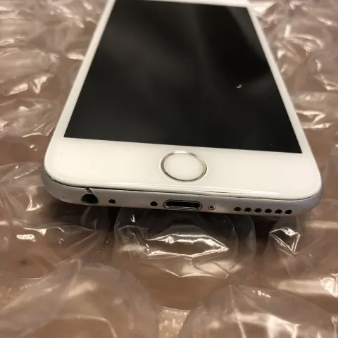 iPhone6s 64GB docomo バックライト×の画像（2）