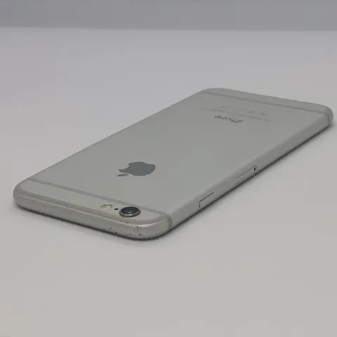 iPhone 6 64GB Softbankの画像（3）