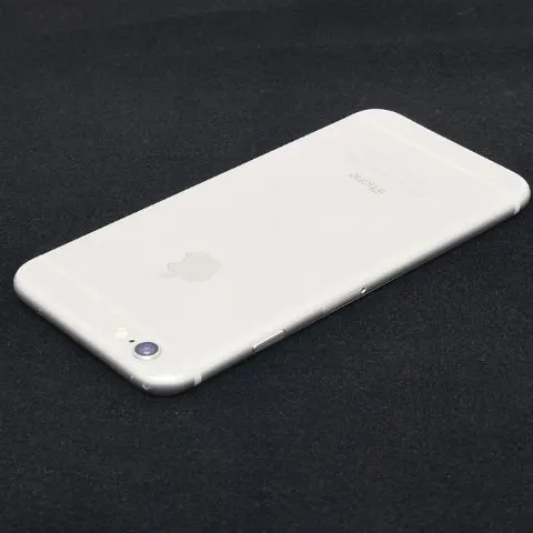 iPhone 6 16GB Silver docomoの画像（3）