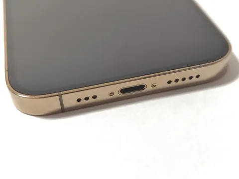 【ジャンク】iPhone12 pro 512GB  部品取りの画像（1）
