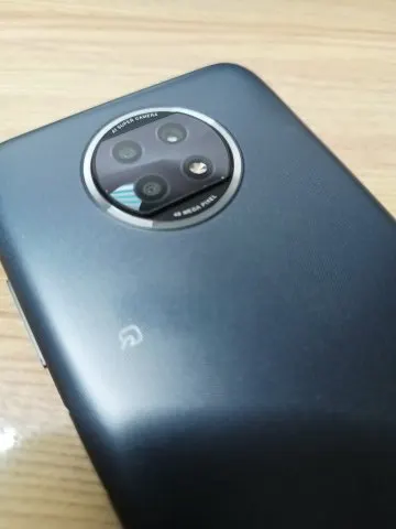 Redmi Note 9T ブラックの画像（2）