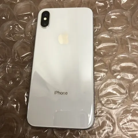 iPhoneX 64GB  SB  SIMロック解除済 美品だけどカメラ黒円の画像（1）