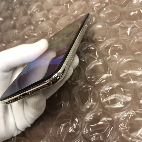 iPhoneX 64GB  SB  SIMロック解除済 美品だけどカメラ黒円の画像（2）