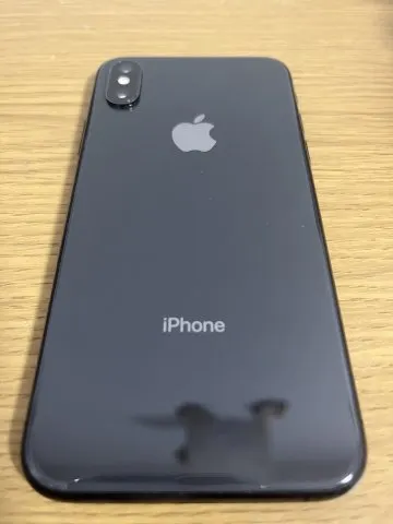 iPhone XS 256GB au版の画像（1）