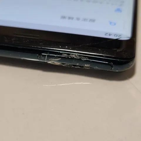 Xperia XZ3 フォレストグリーン 画面割れ SB△ SIMロック解除済みの画像（3）