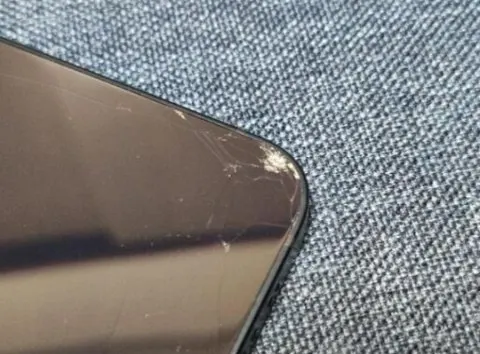 iPhone 12 mini 64GB 背面割れジャンク（20151）¥30,000（RYO