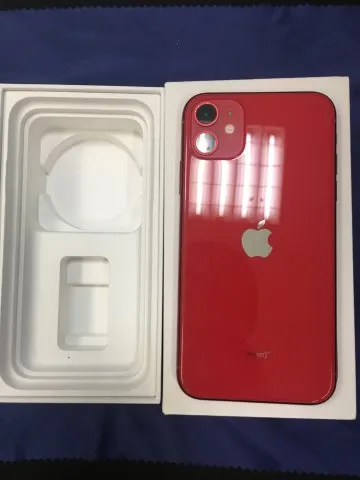 iPhone 11 128GB PRODUCT RED A2221の画像（0）
