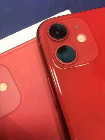 iPhone 11 128GB PRODUCT RED A2221の画像（4）
