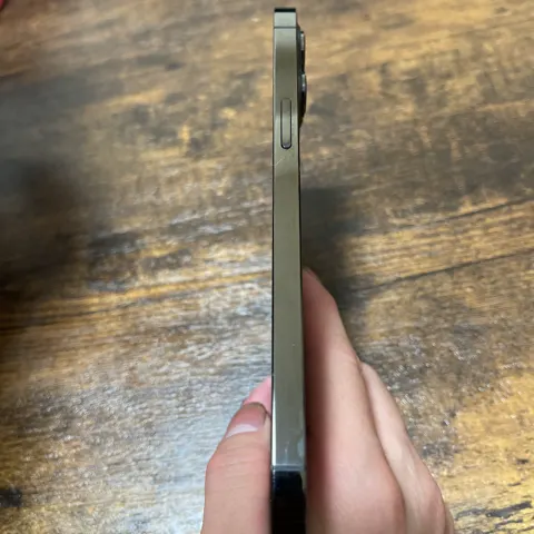 iPhone 12 Pro Max グラファイト 128 GB au　超美品の画像（3）