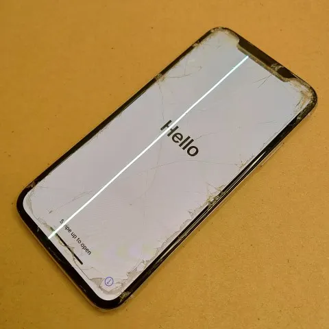 iPhoneX 64GB 両面割れ アクティベーションロックの画像（0）
