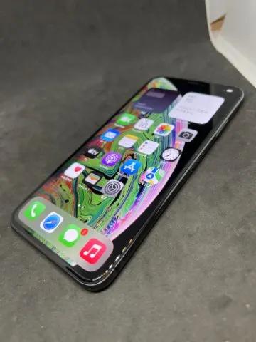 美品 訳あり iPhoneXs MAX スペースグレイ 256GBの画像（0）