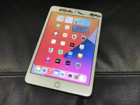 iPad mini 4 WiFiモデルの画像（0）