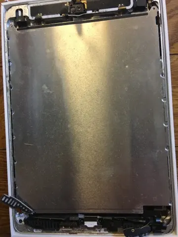 ジャンク iPad mini A1600の画像（1）
