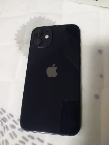 iPhone12 Mini 64GB ブラック au 利用制限△ SIMロック解除済の画像（1）