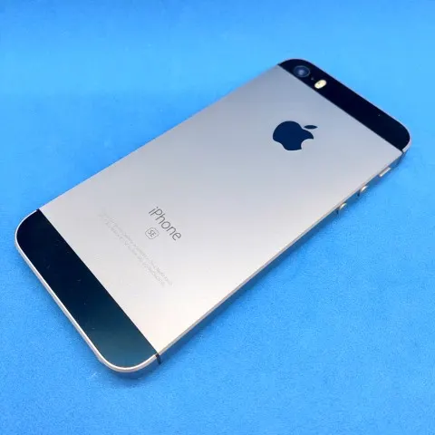 iPhoneSE 画面割れ US版の画像（1）