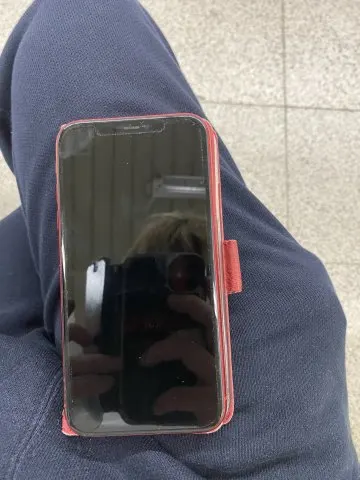 iPhone11 128GB 利用制限×の画像（1）