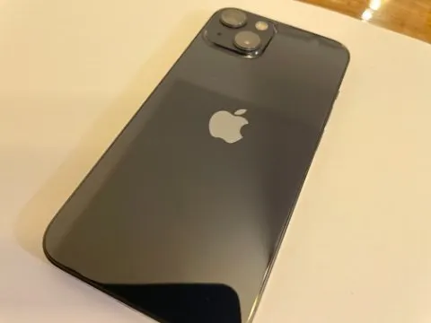 iPhone13 128GB ミッドナイトの画像（0）