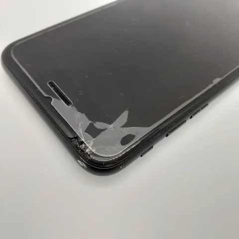 iPhone7 128GB 画面割れの画像（1）