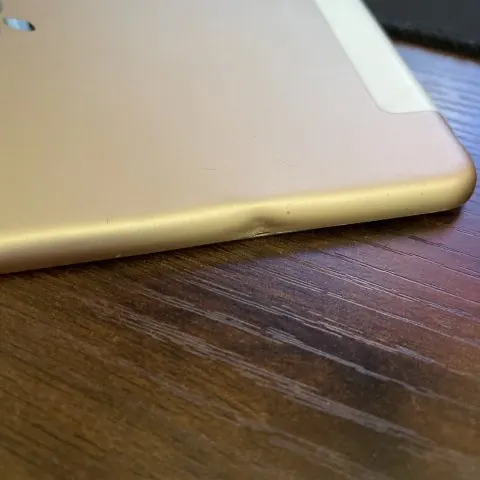 iPad mini 4 16GB Cellular ローズゴールド ジャンクの画像（4）