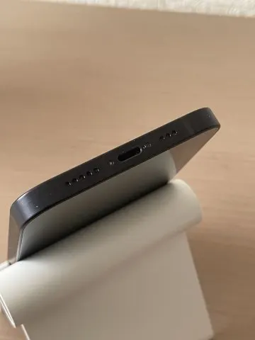 iPhone12 128GB au 赤ロムの画像（3）