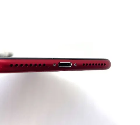 iPhone8 Plus レッド 64GB 赤ロム 動作異常なしの画像（3）