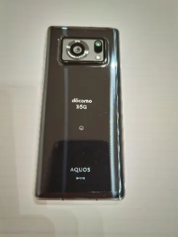 AQUOS R6  SH-51B  docomo SIMフリーの画像（1）